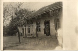 * ~1928 Csanakfalu, Ménfőcsanak (Győr); Népfőiskola és Csoportkép - 2 Db Régi Fotó Képeslap / 2 Pre-1930 Photo Postcards - Zonder Classificatie