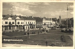 ** T2 Gyergyószentmiklós, Gheorgheni; Fő Tér, Országzászló, 'Magyarország Feltámadott' Szalag / Main Square With Hungari - Zonder Classificatie