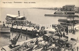 ** T2 Desenzano Del Garda, Arrivo Del Battello / Arrival Of A Boat, Omnibuses, Horse-drawn Carriages, Molo, Port, Ship S - Unclassified