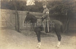 * T2 1915 Árpatarló, Ruma; Osztrák-magyar Katona Orvos Lóháton Felszereléssel / WWI K.u.k. Military Doctor On Horseback  - Zonder Classificatie