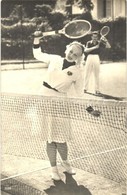 ** T2/T3 Lady With Tennis Racket On The Tennis Court. Vera Photo (ragasztónyom / Glue Mark) - Unclassified