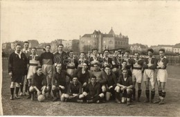 * T2/T3 1927 Budapest XIV. Lóversenytér, Vasas FC-MAFC 2:1 (1:0 Félidőben) Futball Mérkőzés, Csoportkép Focistákkal, Hát - Ohne Zuordnung