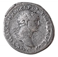 Római Birodalom / Róma / Traianus 112-114. Denár Ag (3,1g) T:2-,3
Roman Empire / Rome / Trajan 112-114. Denarius Ag 'IMP - Ohne Zuordnung