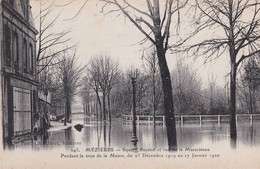 (08) MEZIERES . Square Bayard Et Rue De La Macerienne  Pendant La Crue De La Meuse  25 Décembre 1919 - 17 Janvier 1920 - Charleville