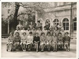 Grande Photo De Classe  - College Angellier En 1965 - Boulogne Sur Mer -Jeunes Filles - Lugares
