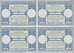 Dänemark - Ganzsachen: 1965. International Reply Coupon 1 Kr (London Type) In An Unused Block Of 4. - Postal Stationery