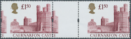 Großbritannien: 1992, £ 1.50 Caernarfon Castle, Horiz. Gutter Pair, Showing Variety "totally Misperf - Sonstige & Ohne Zuordnung