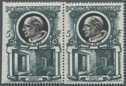 Vatikan: 1953, 5 L Slate-green/black Definitive "popes", Horizontal Pair, Left Stamp Imperforated At - Ungebraucht