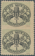 Vatikan - Portomarken: 1945, 1 L Black/dull Green "coat Of Arms", Vertical Pair With Horizontally Im - Taxes