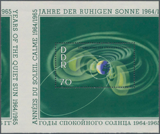 DDR: 1964, Blockausgabe: Jahre Der Ruhigen Sonne 70 Pf Im Originalformat, Stark Verschnitten. - Autres & Non Classés