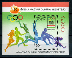 1985 90 éves A MOB Blokk 'A MAGYAR POSTA AJÁNDÉKA' (26.000)   /  90 Yaers Of MOB Block PRESENT OF THE HUN. POST OFFICE - Unused Stamps