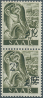 Saarland (1947/56): 1947, 2 Fr. Auf 12 Pfg. Schwarzgrauoliv, Senkrechtes Paar Ohne Und Mit Aufdruck, - Ongebruikt