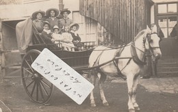 Voiture à Cheval Transportant Des Enfants  ( Gros Plan ) - Carte Photo - Autres & Non Classés