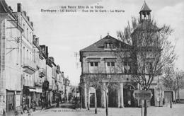 Le Bugue       24       Rue De La Gare Et La Mairie     (voir Scan) - Andere & Zonder Classificatie