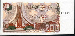 ALGERIA   P135   200  DINARS   1983    UNC. - Algeria