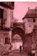 PIE-mpb-19-395 : AVAILLES-LIMOUZINE. VIEILLE PORTE DE L'ANCIEN PONT - Availles Limouzine