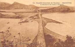 Mayotte / 42 - Le Boulevard Des Crabes à Dzaoudzi - Mayotte