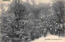 Thiviers       24       Le Champ De Foire    (voir Scan) - Thiviers