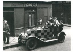 Robert Doisneau : La Voiture à Carreaux - Doisneau