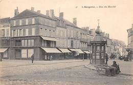 Bergerac     24         Rue Du Marché  Kiosque A Journaux Et Marchande De Quatre Saisons       (voir Scan) - Bergerac