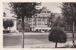 CPSM 9X14   / (44) LA BAULE . Hôtel Royal - La Baule-Escoublac