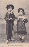 FOLKLORE . MOULINS (03) Enfants Bourbonnais - Costumes