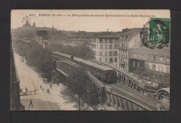 CPA . Dépt.75. PARIS XVIII Arrt . Le Métropolitain Boulevard Rochechouart Et La Butte Montmartre . Métro . - Transporte Público