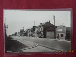 CPSM - Sainte-Geneviève - Route De Paris - Sainte-Geneviève