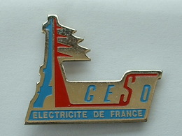 Pin's EDF GESO - EDF GDF