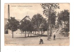 VALDOIE - LA PLACE ET UNE RUE DE VALDOIE - Valdoie