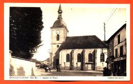 CPA 52 Doulaincourt " église Et Place " Les Eco Magasin Alimentation - Doulaincourt