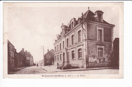 St-Laurent-des-Eaux - La Mairie ( Et Monument Aux Morts) - Autres & Non Classés