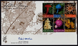 Ce0025 NEW ZEALAND 2002, SG 2477-82 Fungi, Mushrooms, Limited Edition Signed FDC - Lettres & Documents