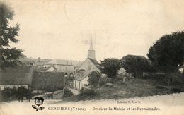 - CERISIERS (89) - Derrière La Mairie Et Les Promenades  (2 Enfants)   -17931- - Cerisiers