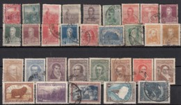 Argentine Lot De 31 Timbres - Collections, Lots & Series