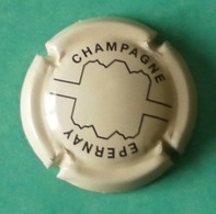 CHAMPAGNE EPERNAY - Epernay