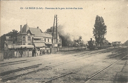 *LA BAULE. PANORAME DE LA GARE. ARRIVEE D'UN TRAIN - Other Municipalities