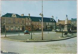 61 Athis De L'orne  La Place Le Monument - Athis De L'Orne