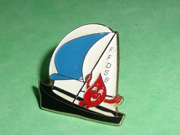 Pin's Sports :  FFDSB , Voile  TB1HH - Segeln