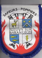 -- FANION DES SAPEURS - POMPIERS De NEUVY Sur BARANGEON (Cher) -- - Pompieri
