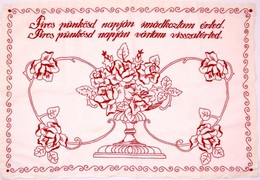 'Piros Pünkösd Napján Imádkoztam érted...' Feliratú Hímzett Konyhai Falvédő, 57×80 Cm - Sonstige & Ohne Zuordnung