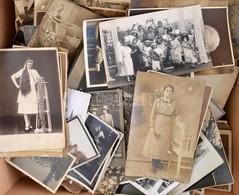 Több Száz Darabos Fotó Tétel Az 1800-es  évek Végétől Az 1940-es évekig. Benne Sok Nagyméretű, Szépen Fényképezett Tabló - Other & Unclassified