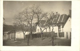 T2 1928 Budajenő, Körorvosi Lak (a Kereszttel Bejelölt Ház), Utcakép, Photo - Unclassified