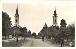 T2 1942 Zsablya, Zabalj; Templomok, Kerékpárosok, Autó / Churches, Automobile, Men On Bicycles - Unclassified