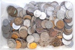 Csehszlovákia Vegyes Fémpénz Tétel ~0,6kg-os Súlyban T:vegyes
Czechoslovakia Mixed Lot Of Metal Coins In ~0,6kg Weight C - Unclassified