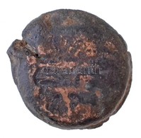 Boszporosz Kr. E. ~IV-III. Század Brozpénz (2,5g) T:3
Bosporos ~4th-3rd Century BC Bronze Coin (2,5g) C:F - Unclassified