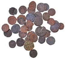 Római Birodalom 37db-os Vegyes Római Rézpénz Tétel A Kr.u. III-IV. Századból T:2-,3
Roman Empire 11pcs Of Various Roman  - Zonder Classificatie