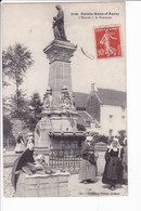 2129 - Sainte-Anne-d'Auray - L'Entrée Et La Fontaine  (Bretonnes Et Marchande De Pains) - Sainte Anne D'Auray