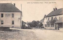 Le Valadhon        25       Place Des Ecoles     1           (Voir Scan) - Sonstige & Ohne Zuordnung