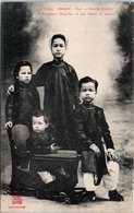 ASIE - VIÊT NAM -- ANNAM - Hué Famille Royale - Viêt-Nam
